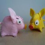 Miniature felt animals - Angry Pig ..
