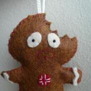 Terrified Gingerbread Man - Funny Christmas Ornament