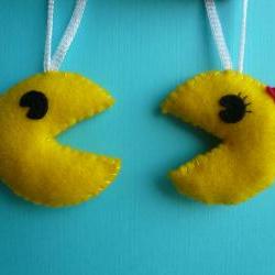 Mr. and Mrs. Pac man Ornament Set